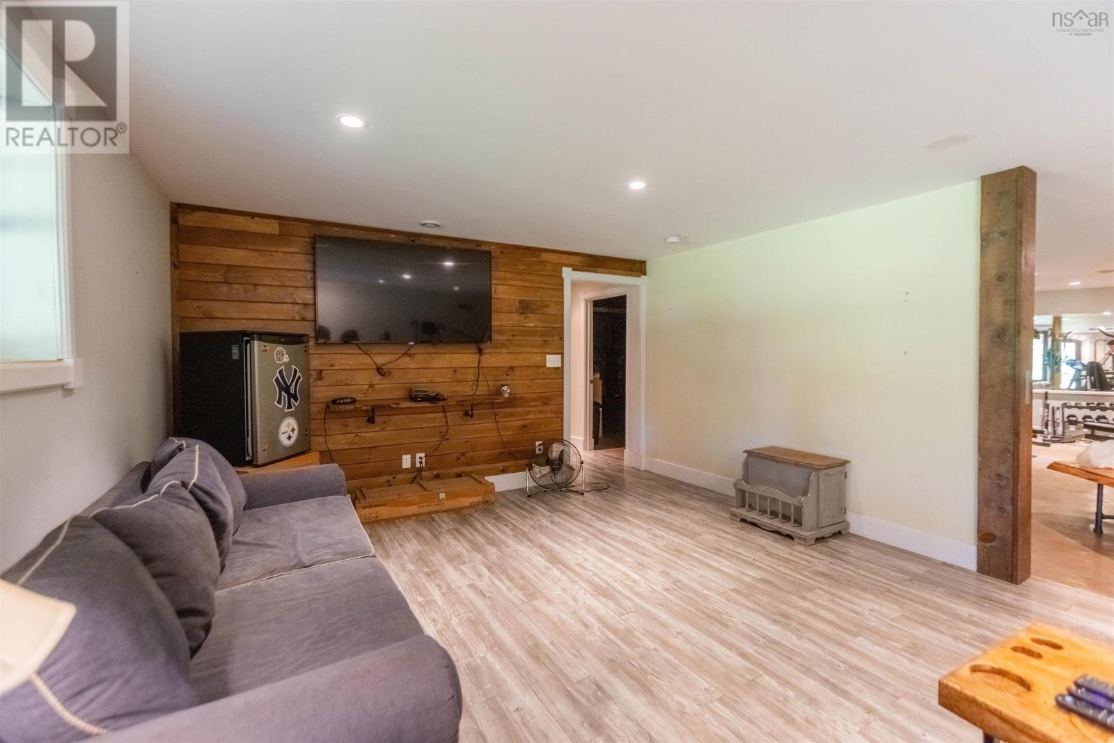 17917 Highway 2 Property Photo 39