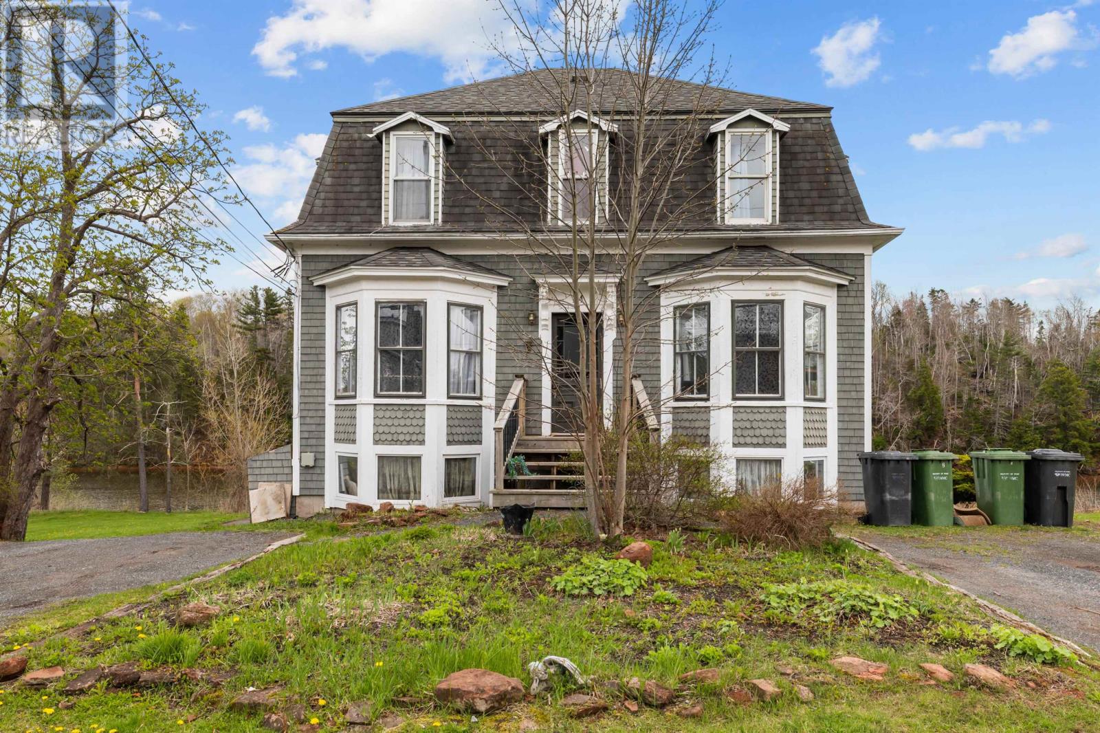 14 Riverside Drive Property Photo 1