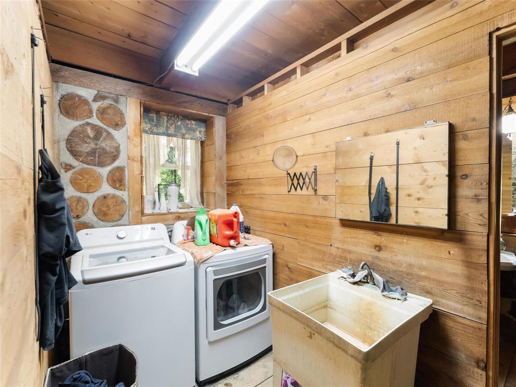 65 River Road N Property Photo 13