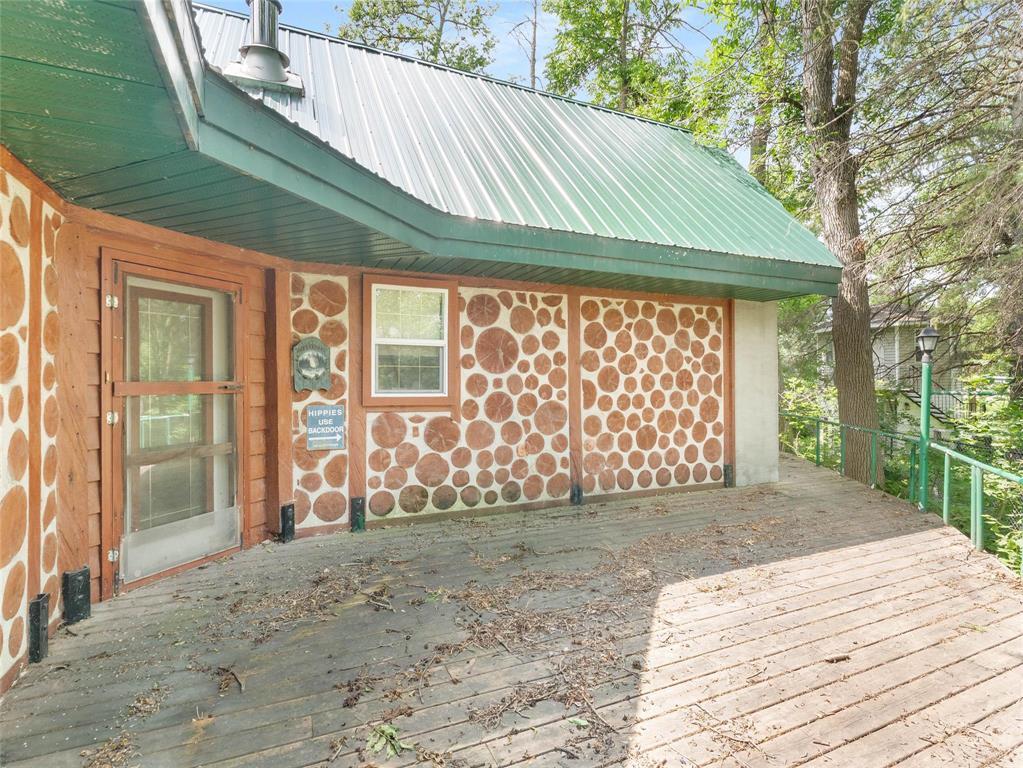 65 River Road N Property Photo 26