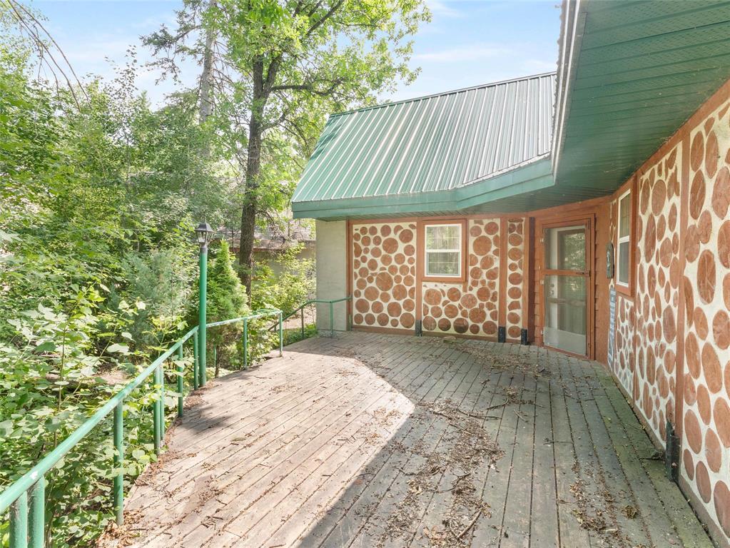 65 River Road N Property Photo 28