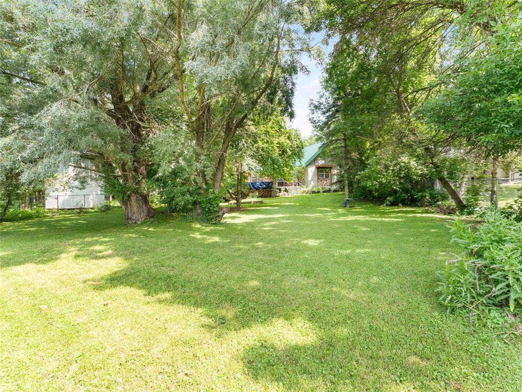 65 River Road N Property Photo 35
