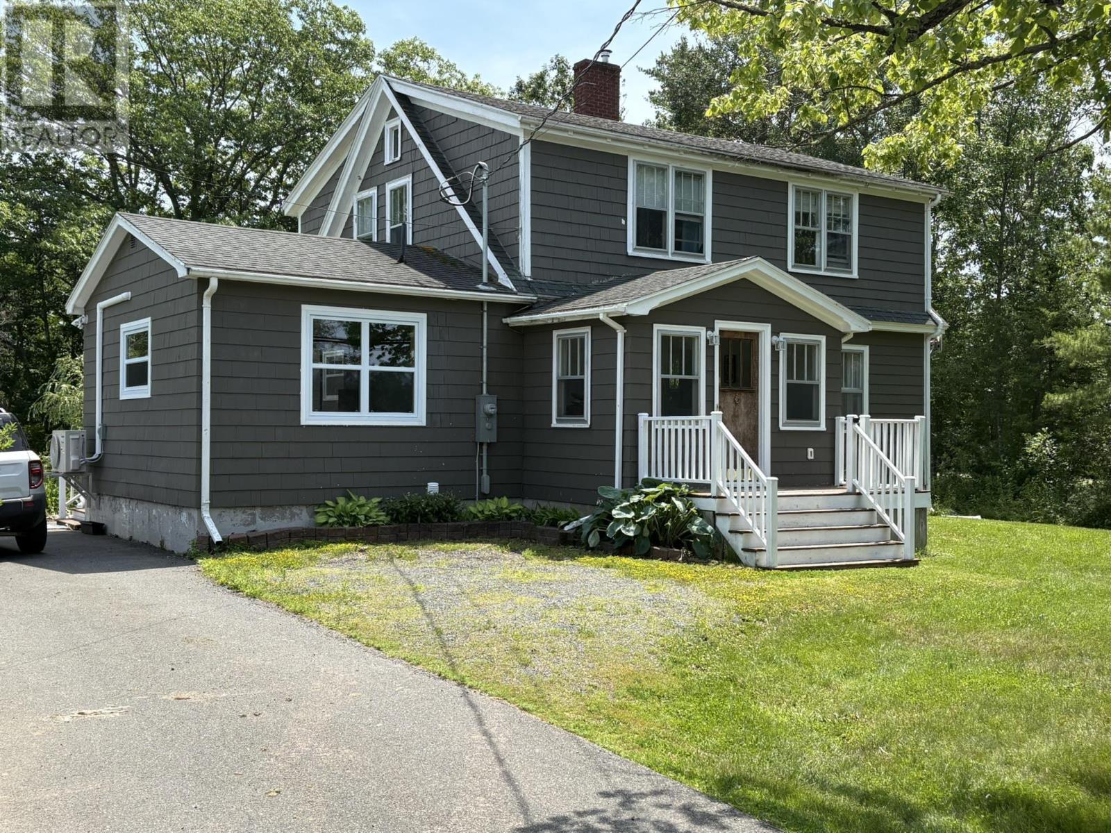 86 Maple Avenue Property Photo 2
