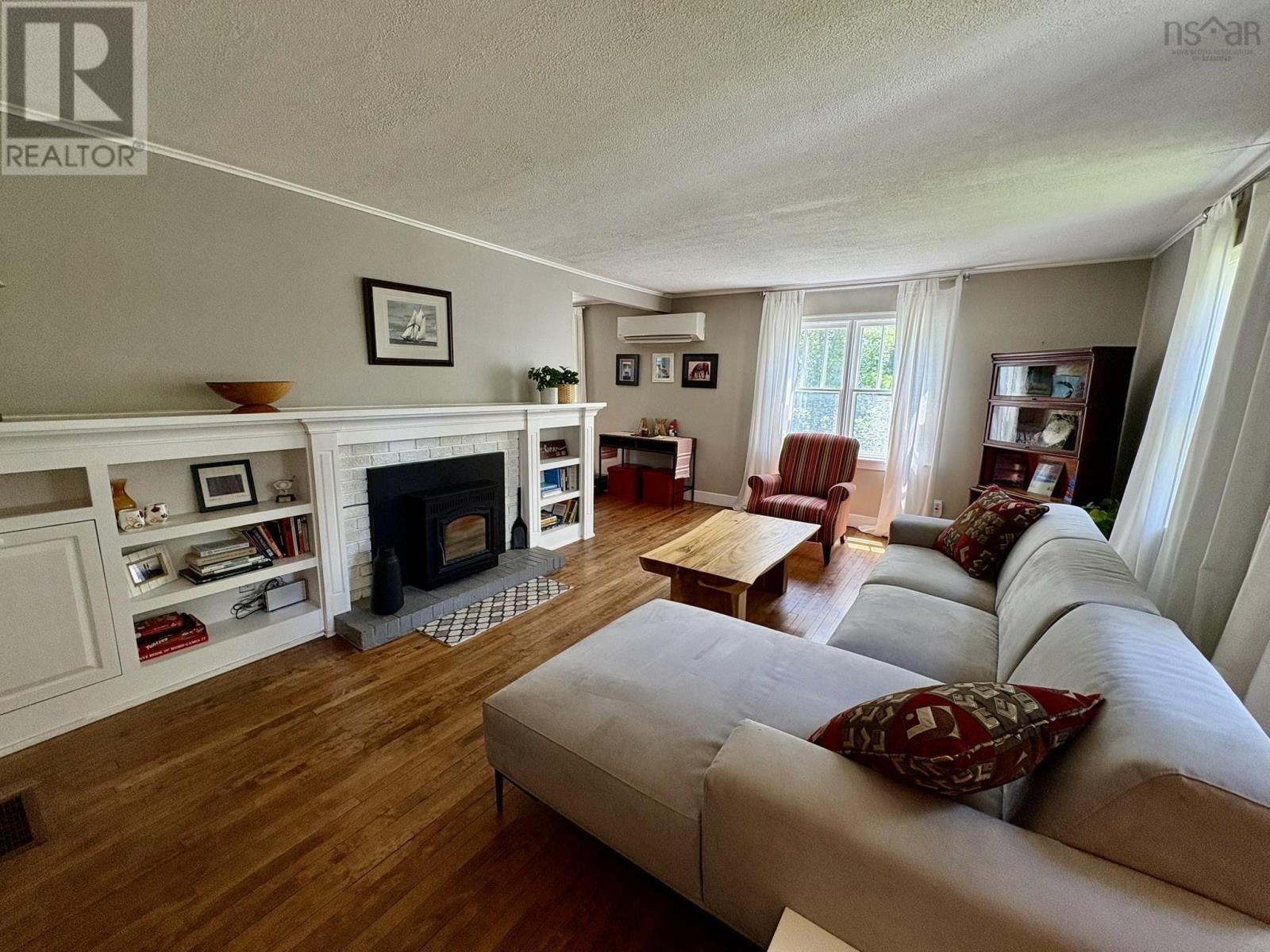 86 Maple Avenue Property Photo 13