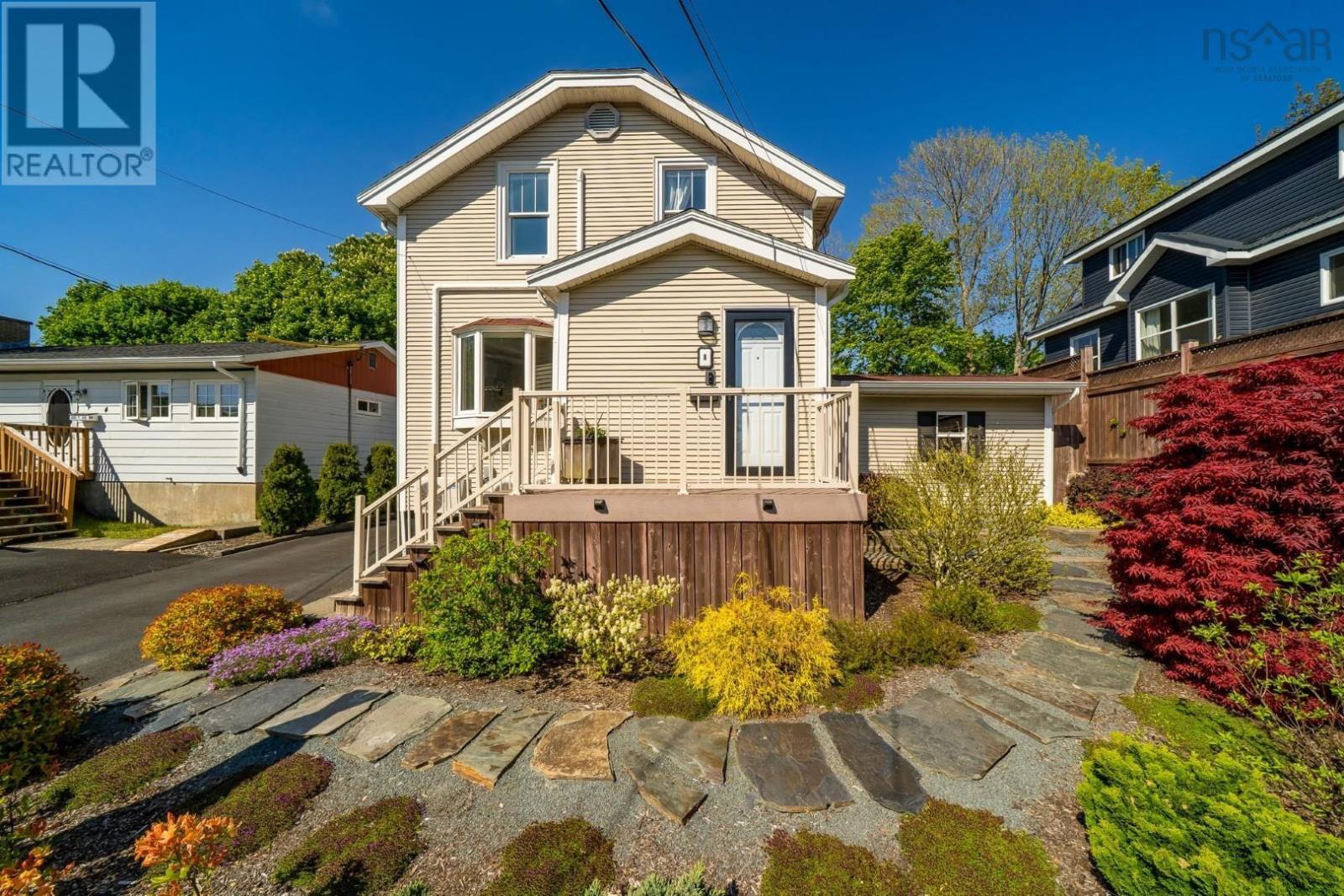 8 Eaton Avenue Property Photo 1