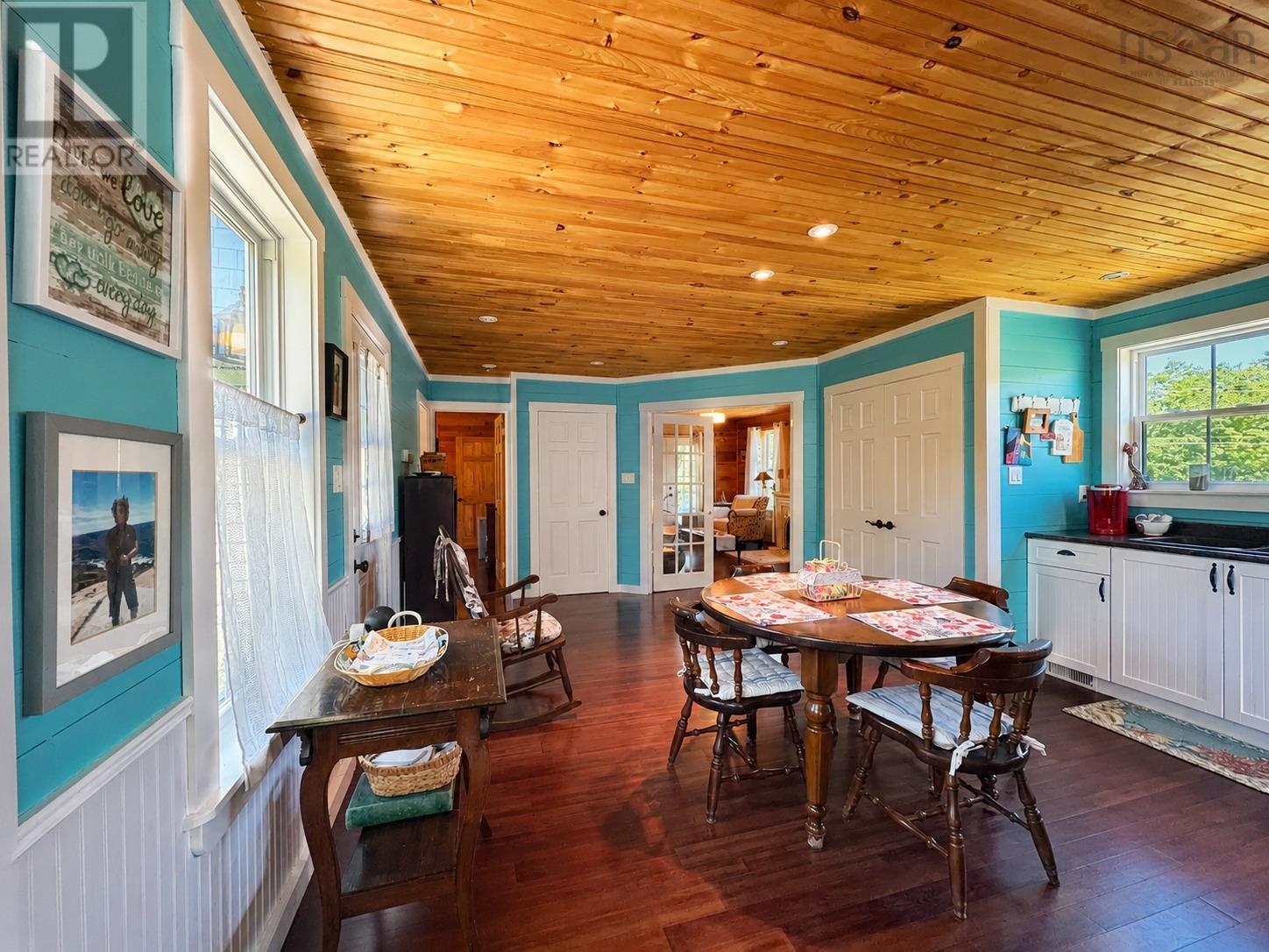 29616 Cabot Trail Property Photo 5