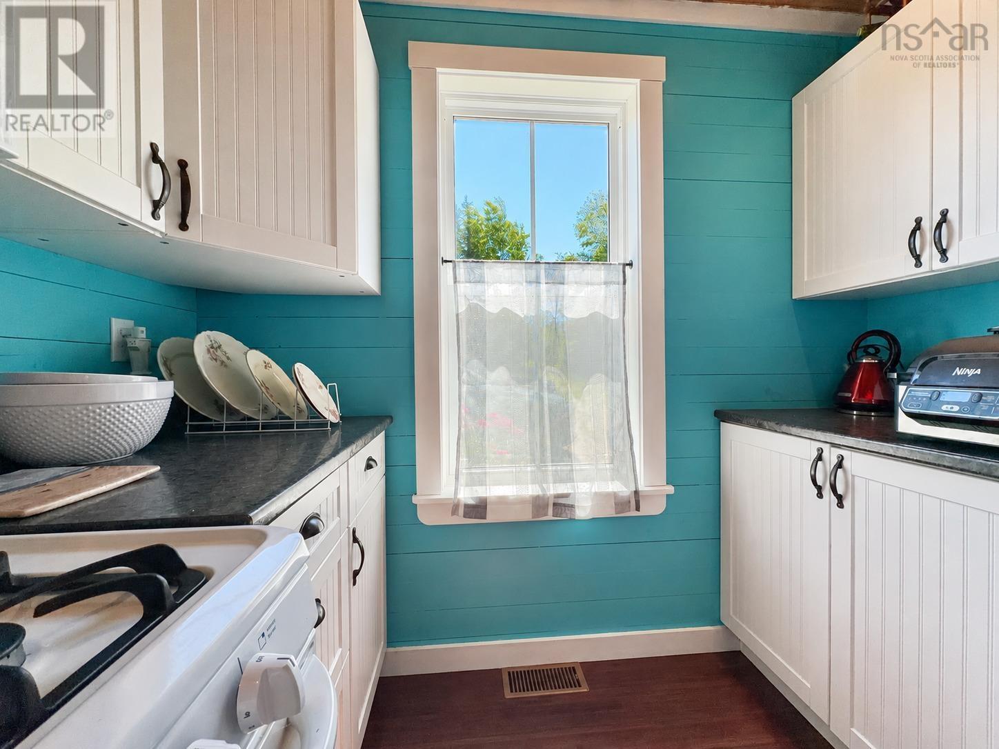 29616 Cabot Trail Property Photo 8