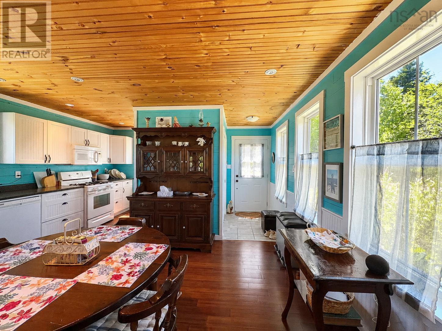 29616 Cabot Trail Property Photo 9