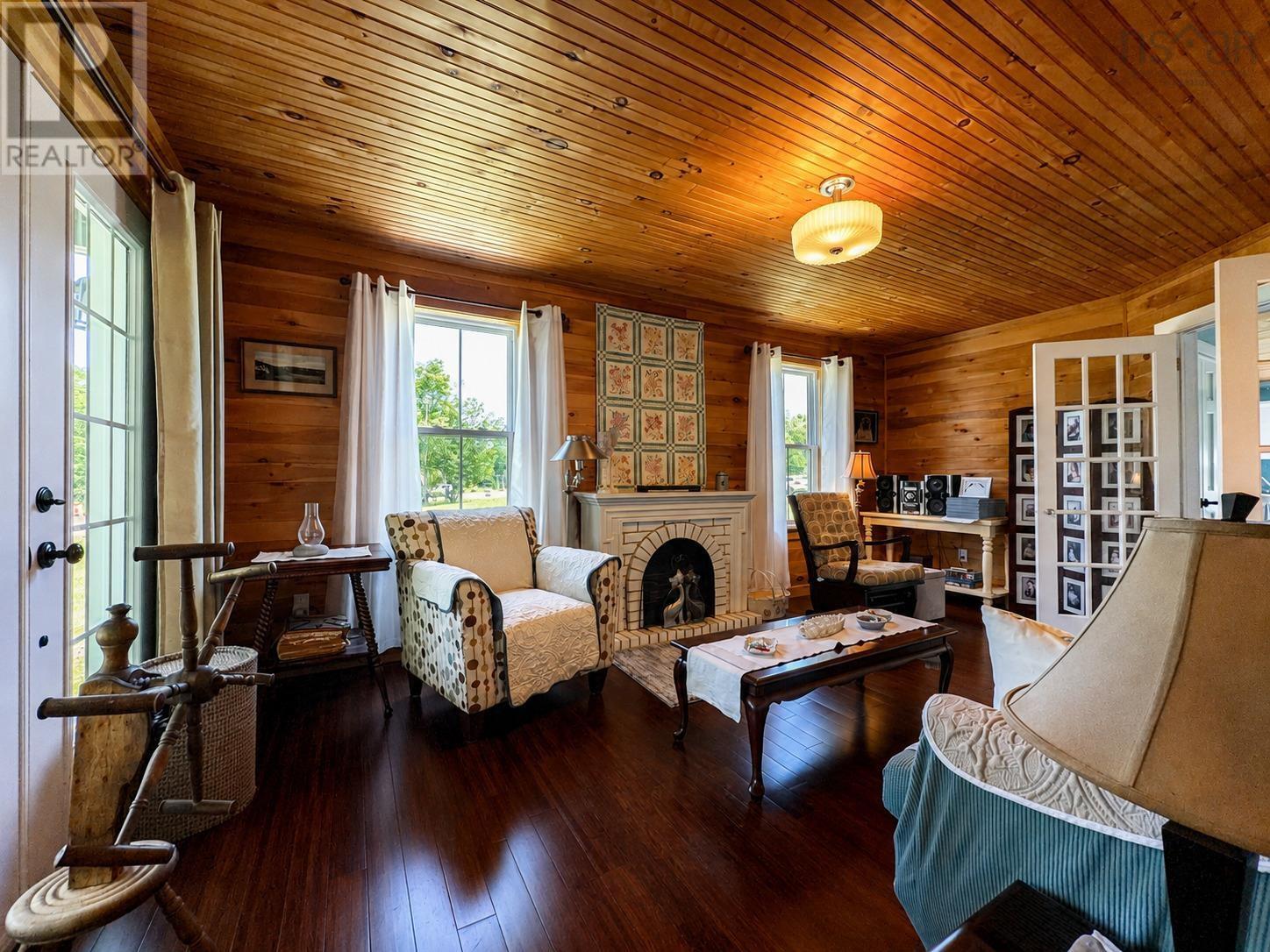 29616 Cabot Trail Property Photo 13