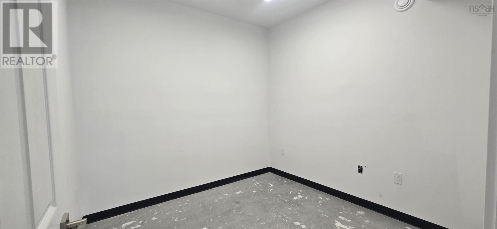 3 1121 Bridge Street Property Photo 3