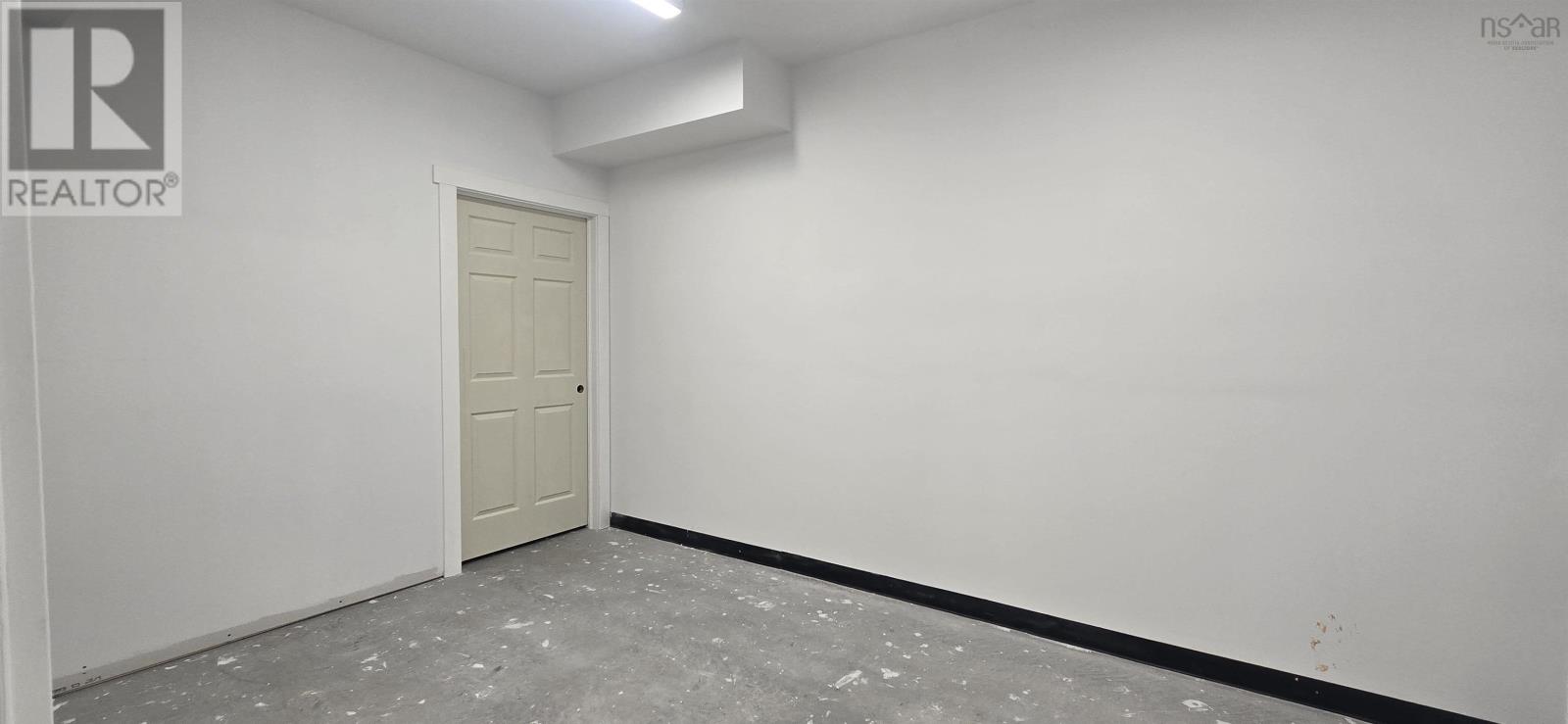 3 1121 Bridge Street Property Photo 6