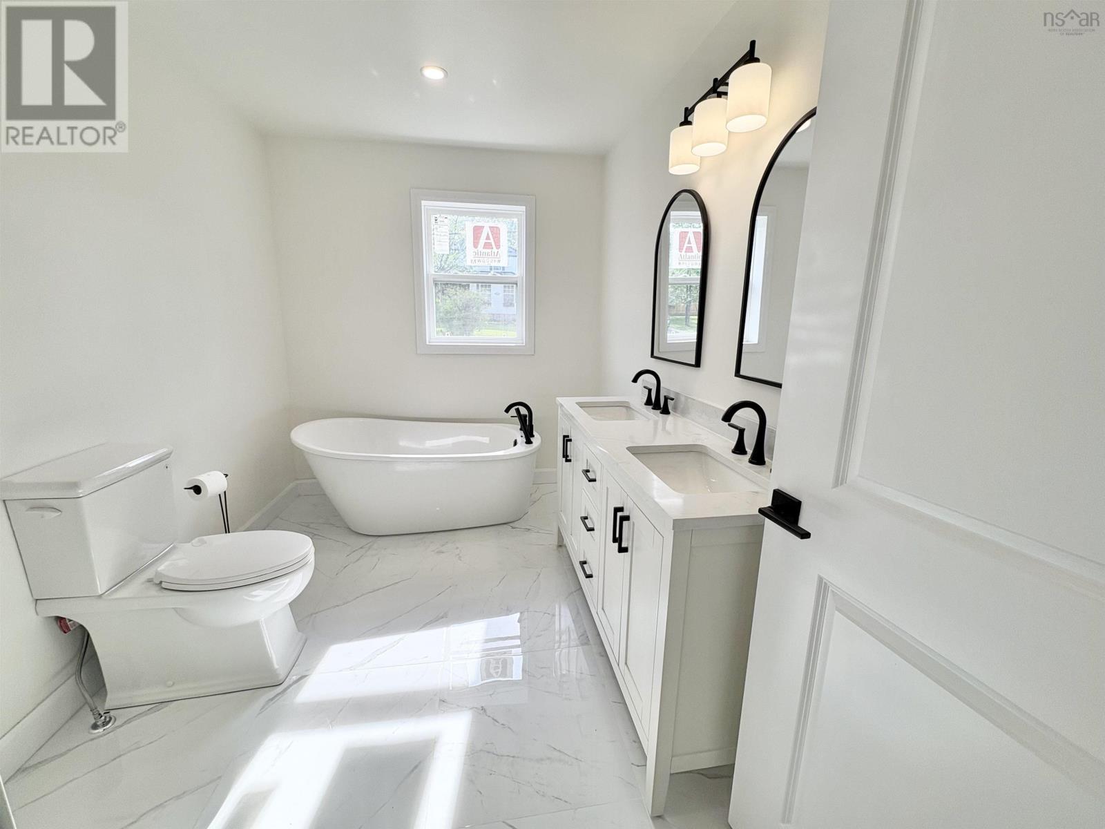162 Sixth Street Property Photo 6