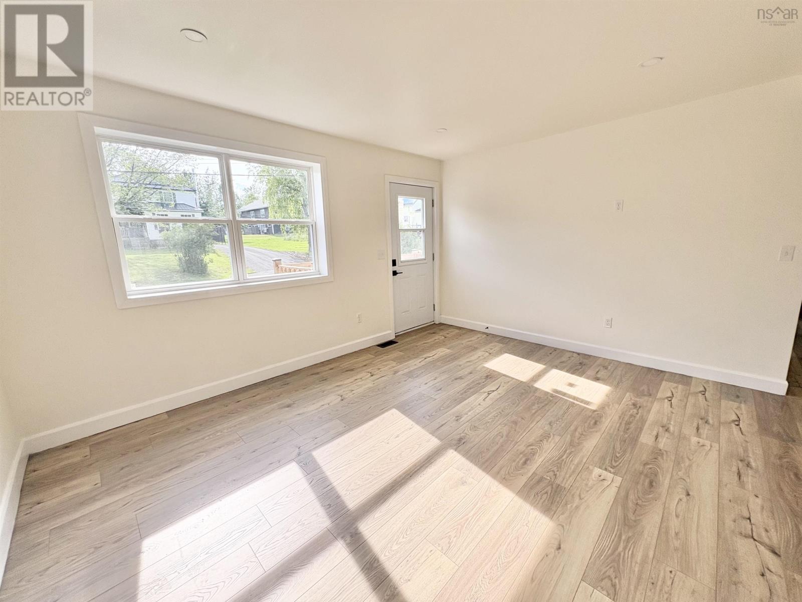 162 Sixth Street Property Photo 11