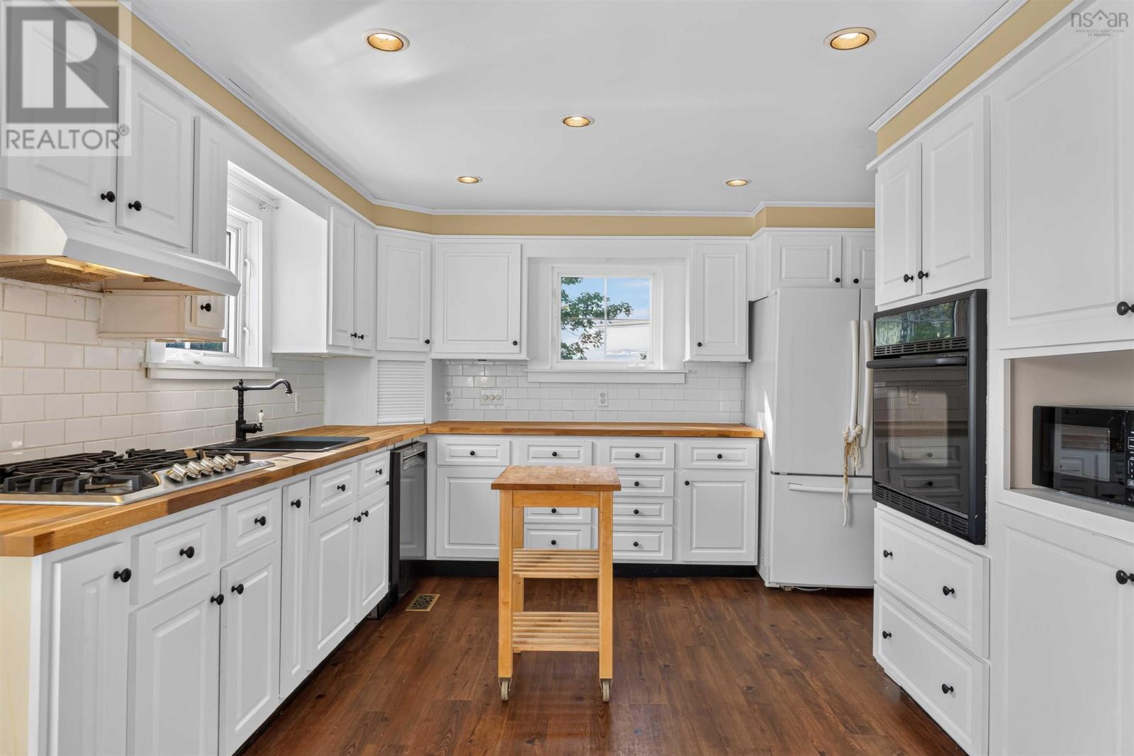502 Riverside Road Property Photo 14