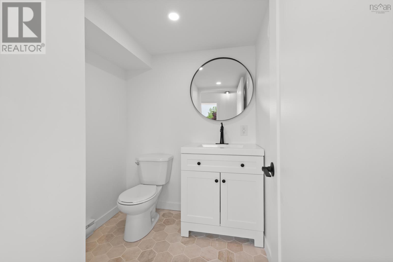 1376 Ridge Road Property Photo 6