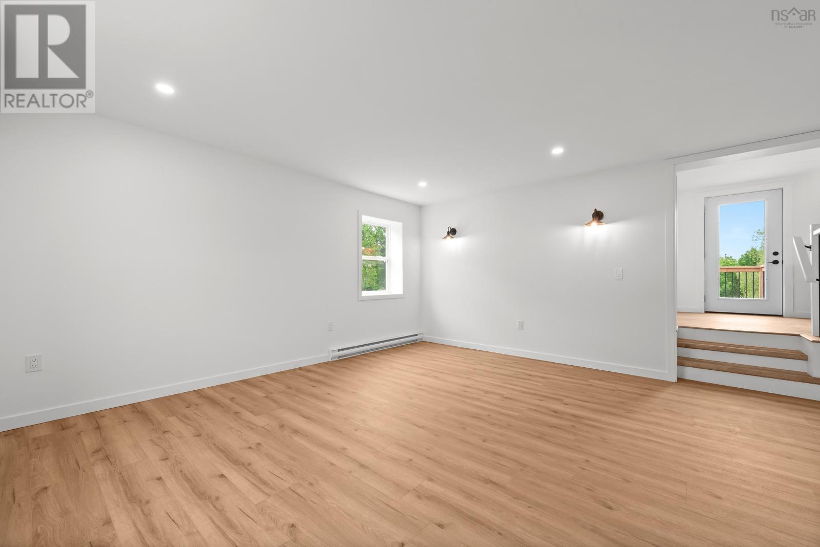 1376 Ridge Road Property Photo 8
