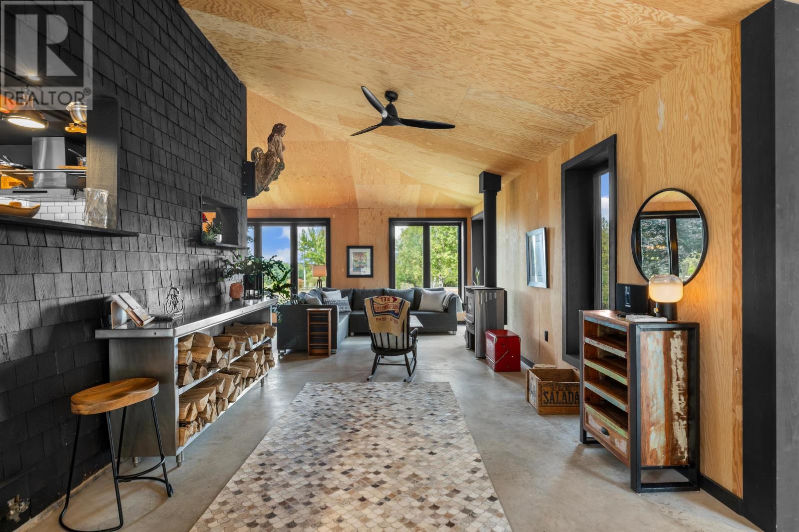 35 Richard Douglas Drive Property Photo 14