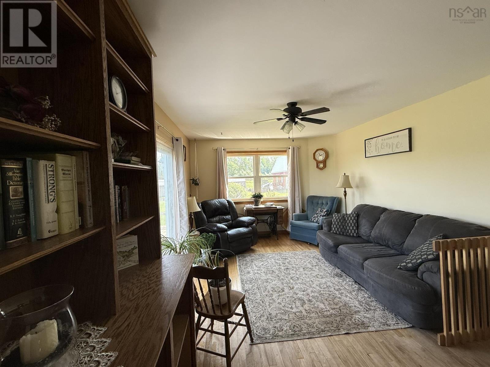 3281 Highway 6 Property Photo 7