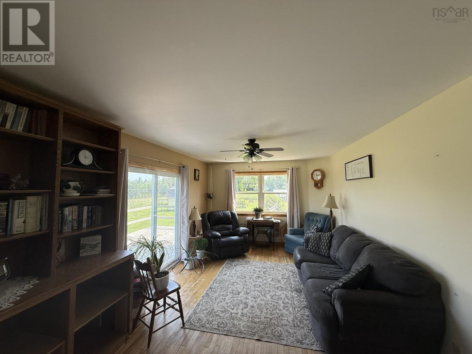 3281 Highway 6 Property Photo 10