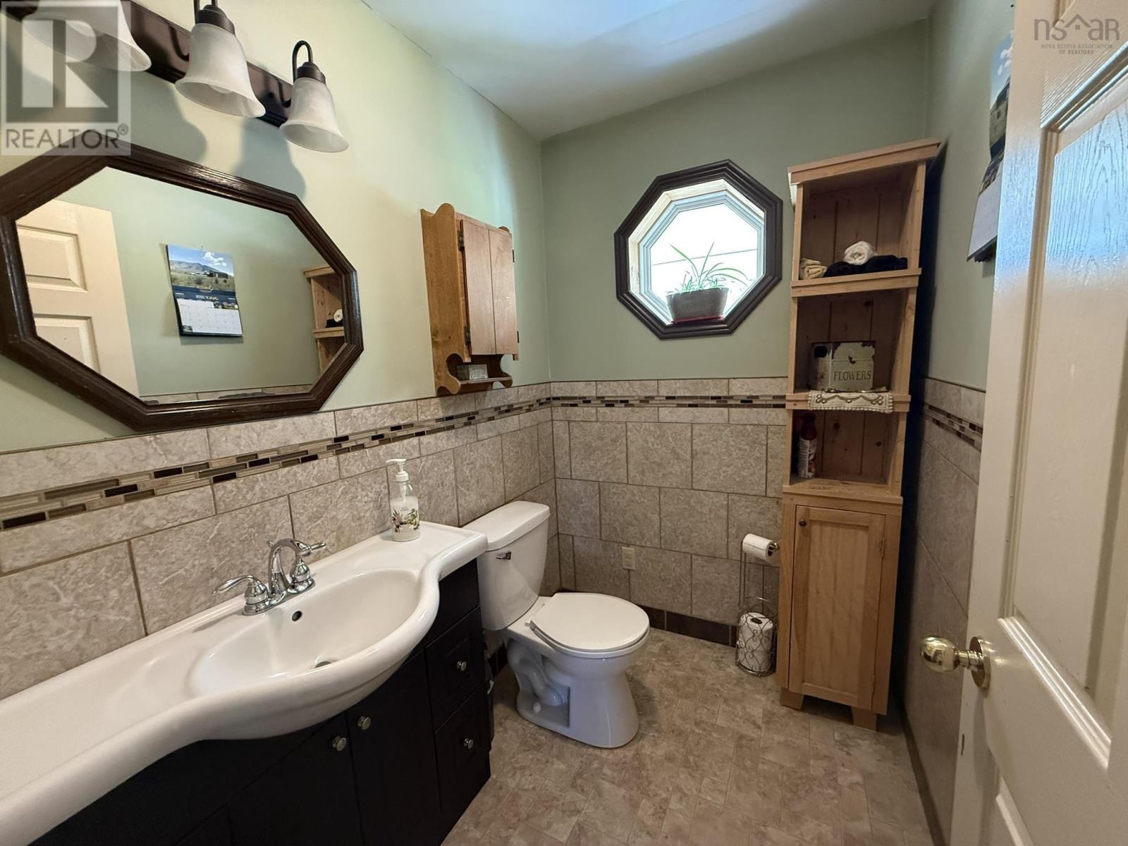 3281 Highway 6 Property Photo 14