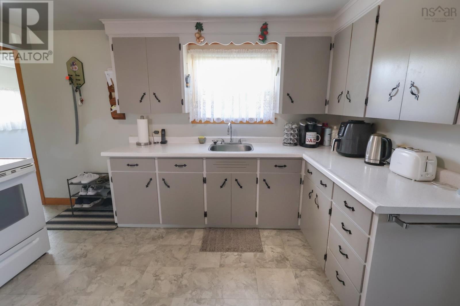 17 Freds Road Property Photo 9