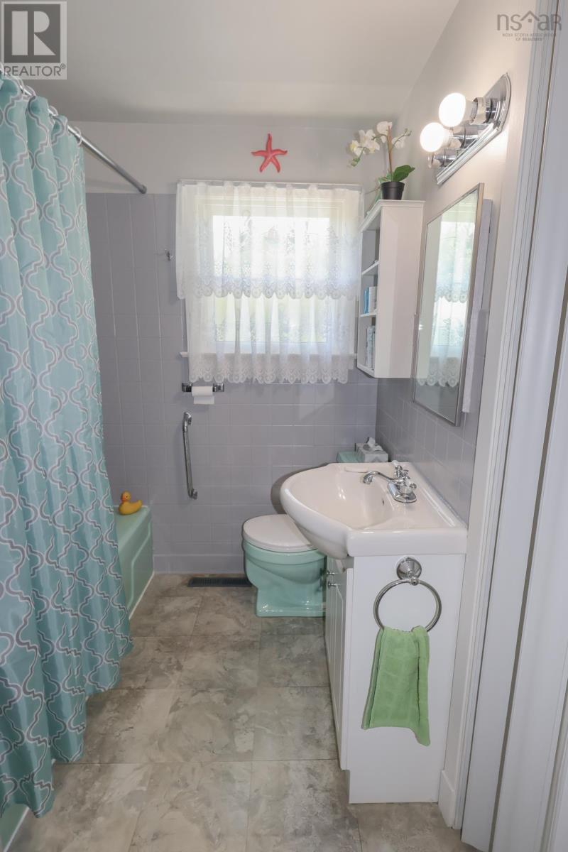 17 Freds Road Property Photo 19