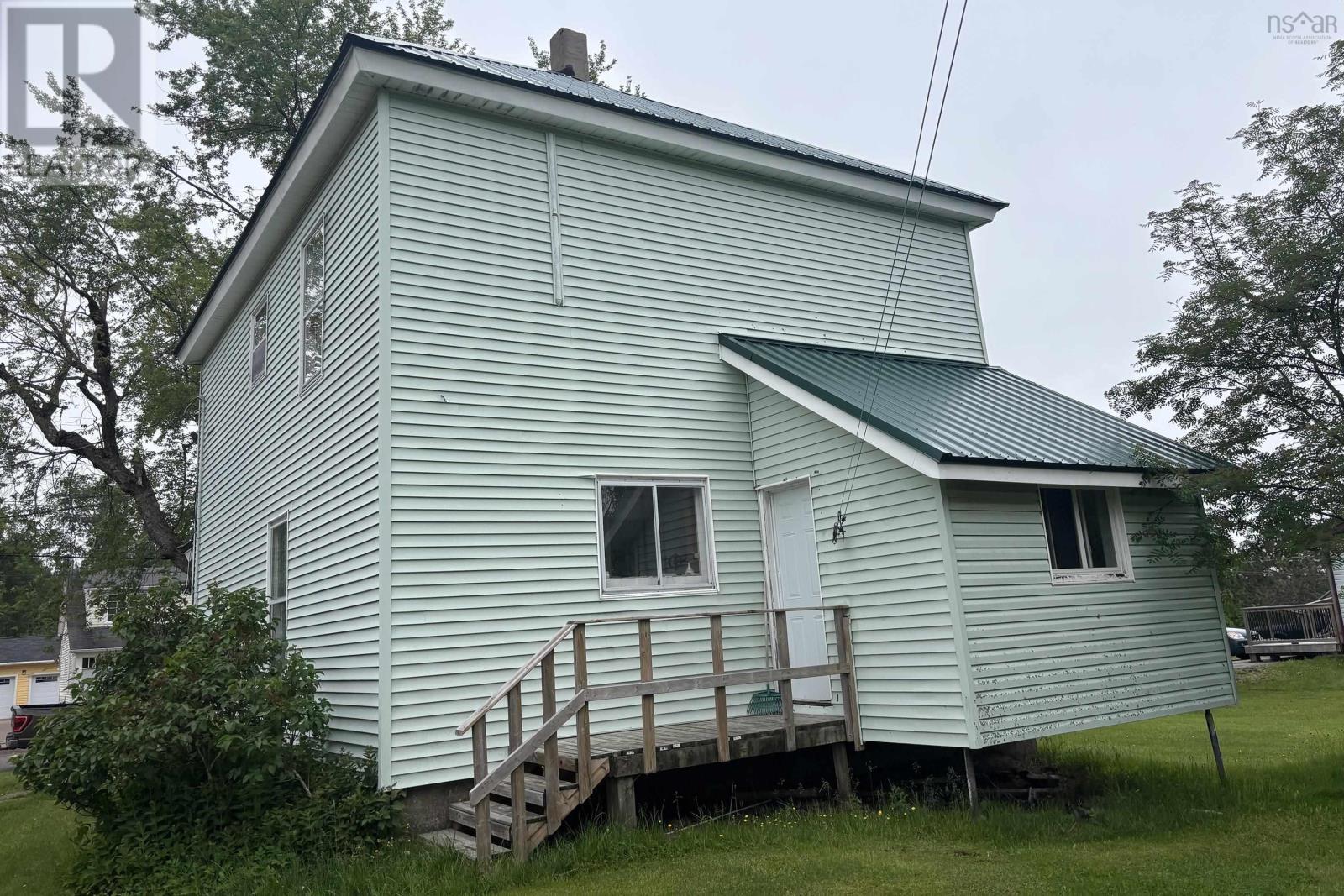 37 Russell Street Property Photo 2