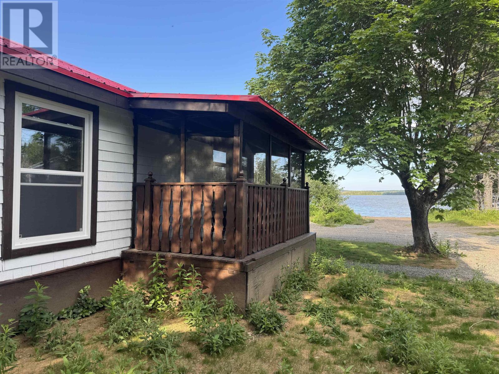 82 Golden River Road