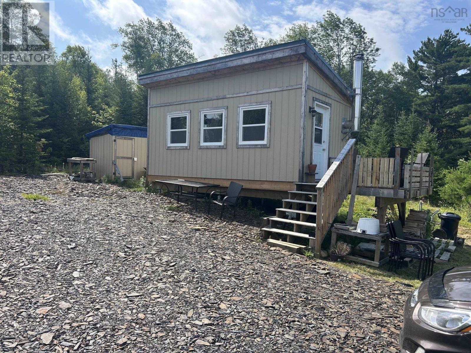 132 Mailman Road Property Photo 1