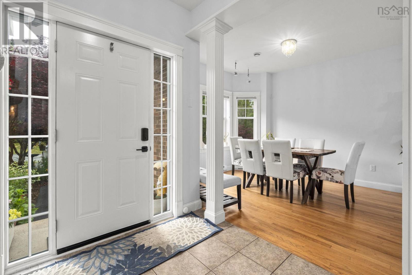 38 Greenside Lane Property Photo 3