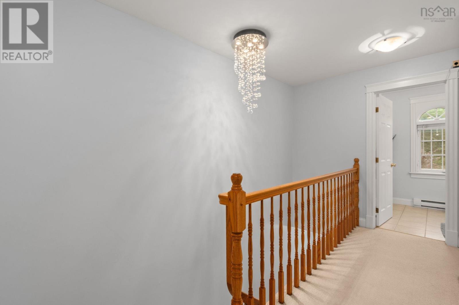 38 Greenside Lane Property Photo 17
