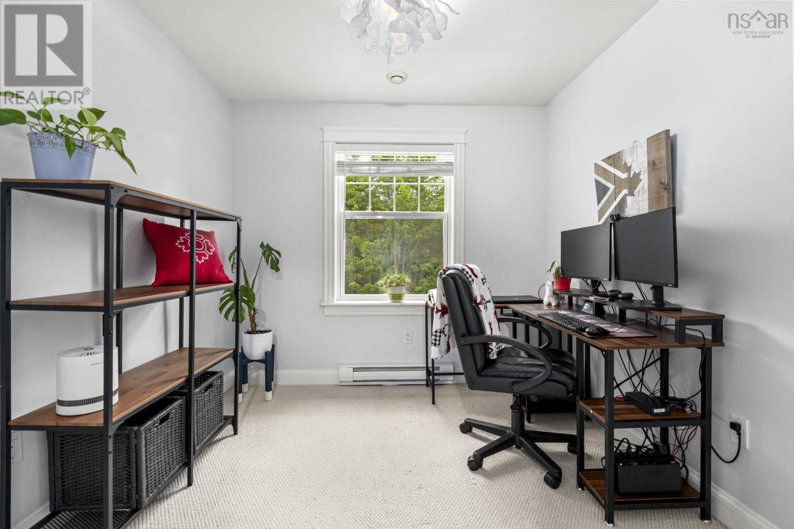 38 Greenside Lane Property Photo 27