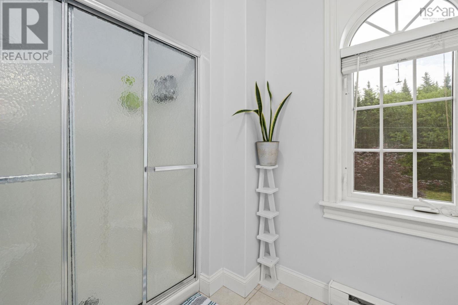 38 Greenside Lane Property Photo 29