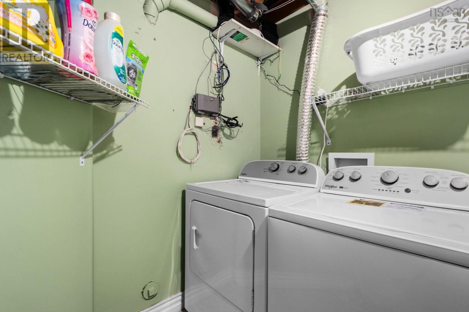 38 Greenside Lane Property Photo 36