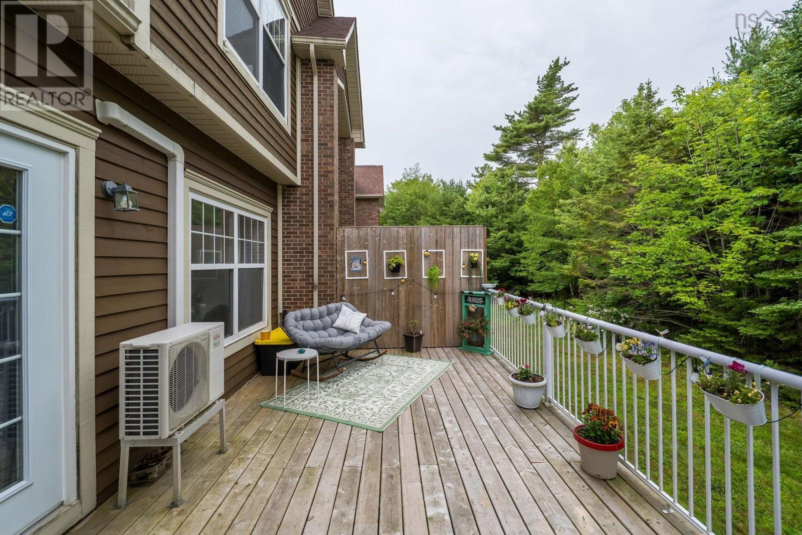 38 Greenside Lane Property Photo 37