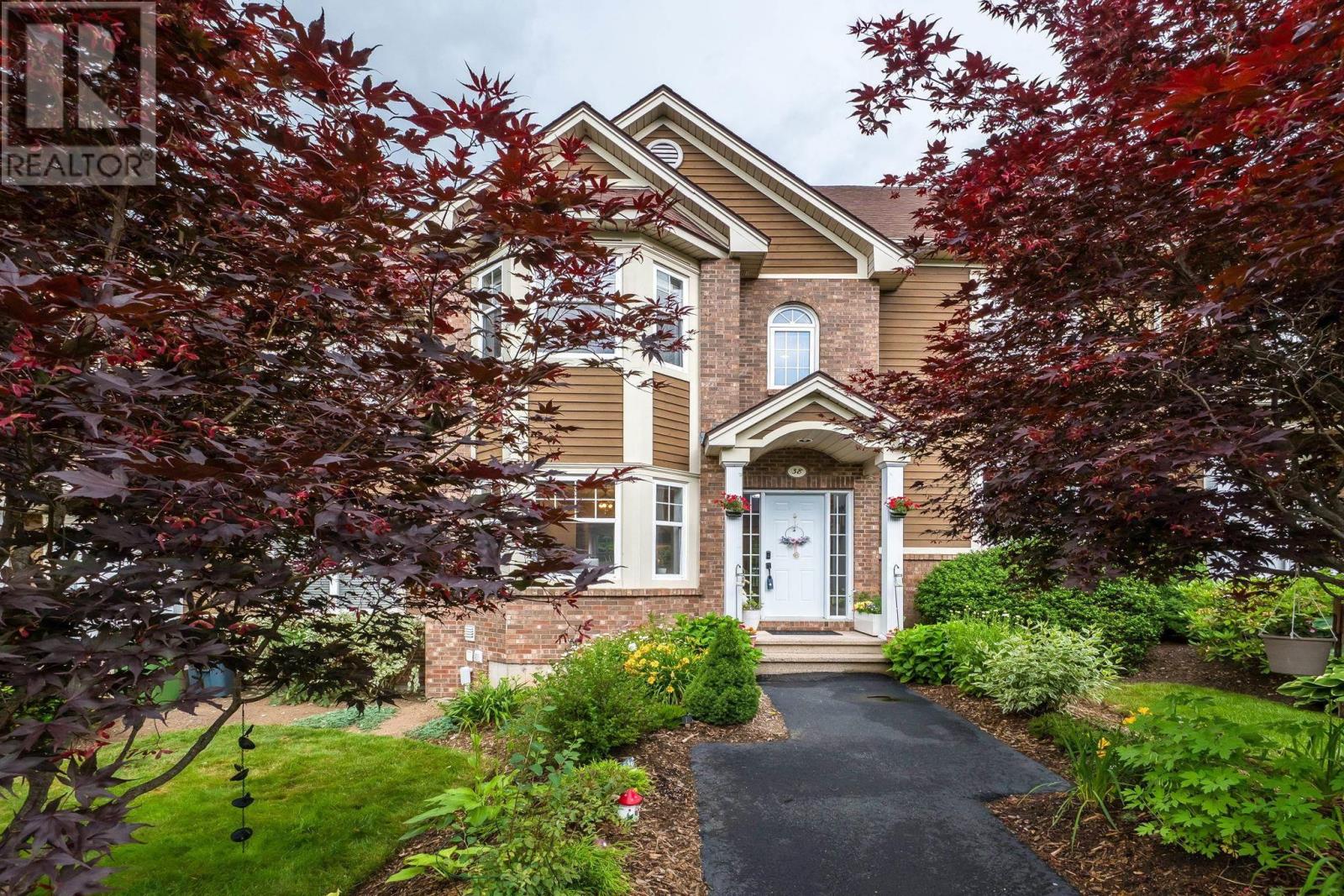 38 Greenside Lane Property Photo 43