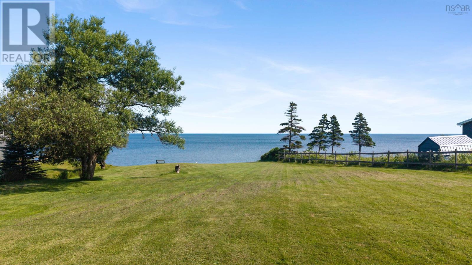 98 Ocean Front Drive Property Photo 14