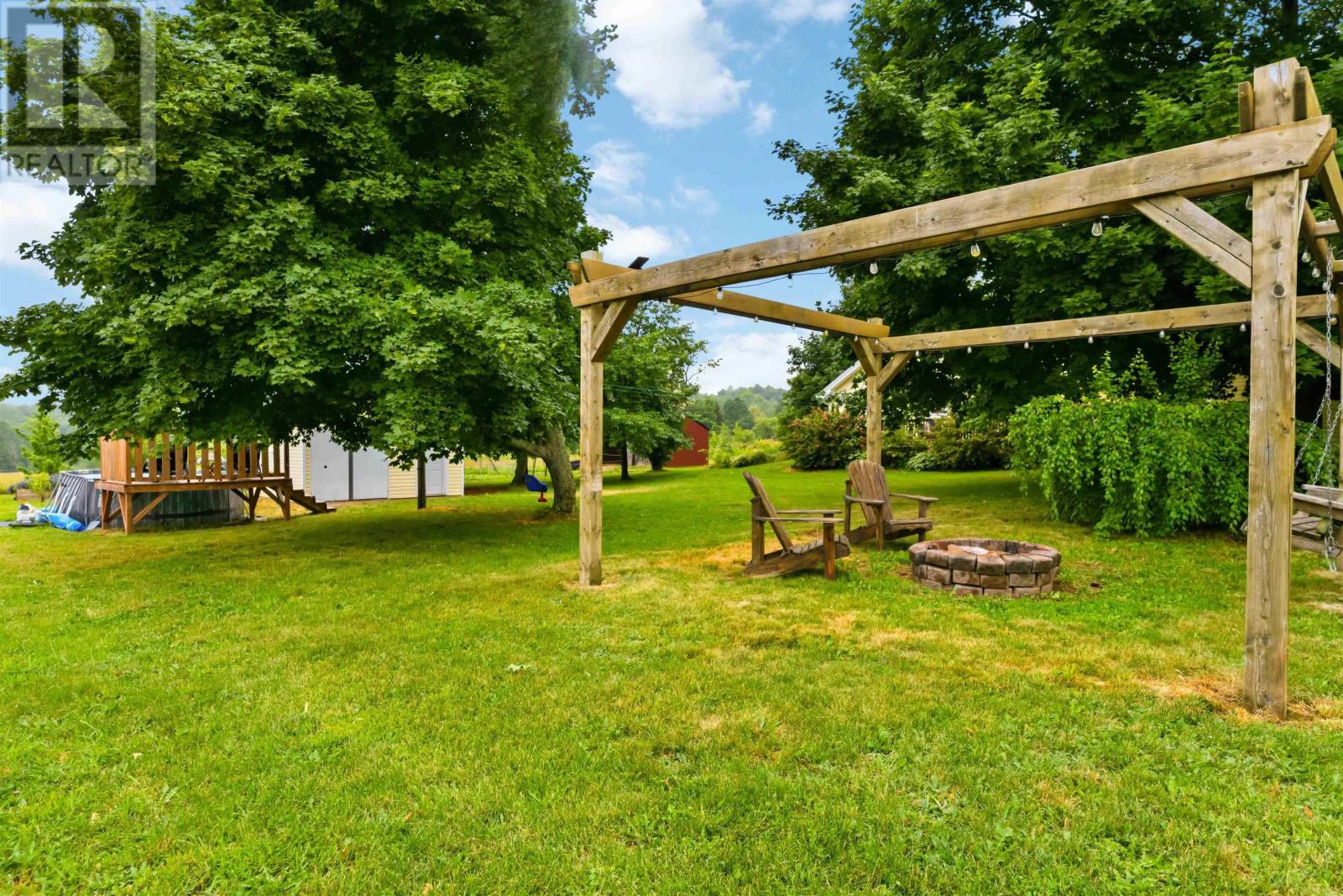 805 Bligh Road Property Photo 38