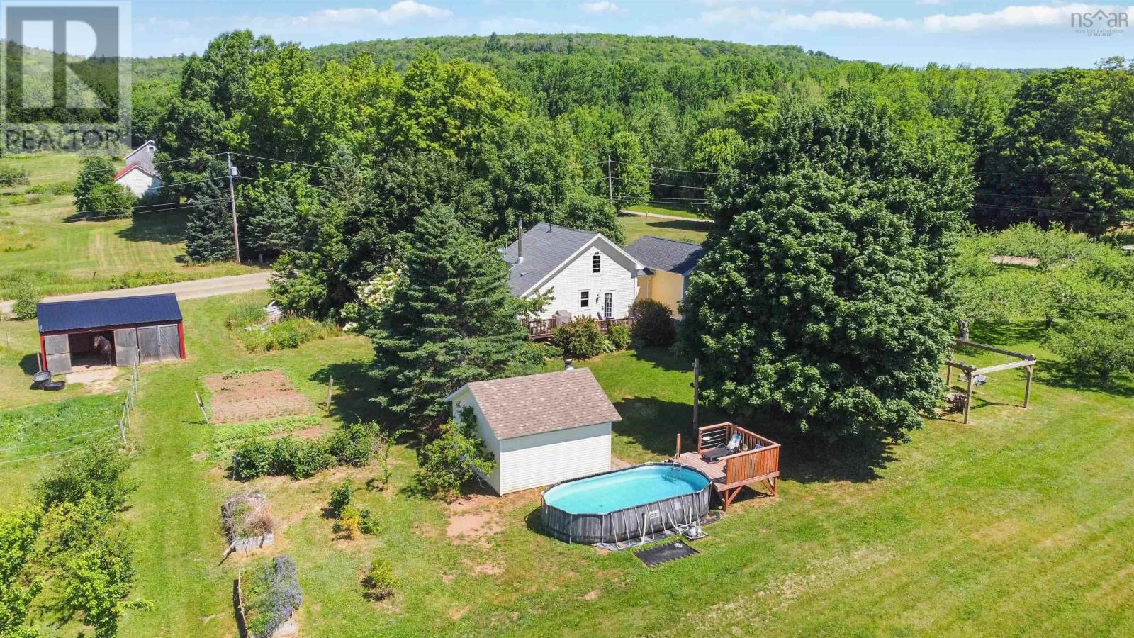 805 Bligh Road Property Photo 45