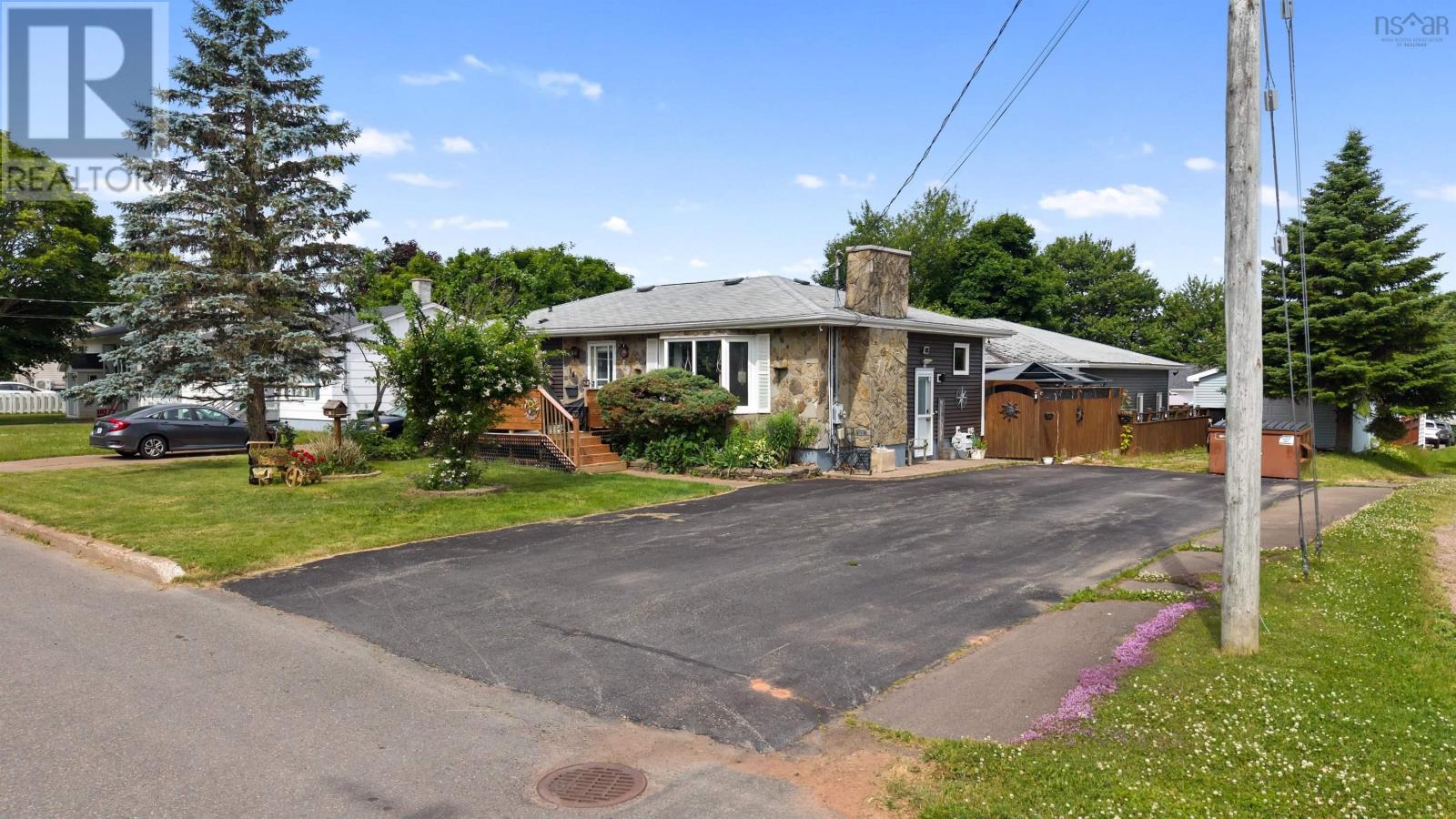 16 Rogers Avenue
