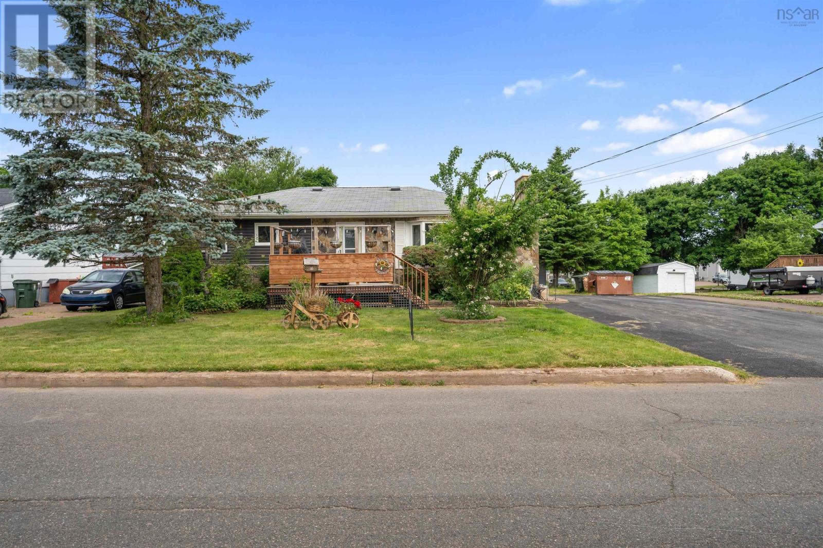 16 Rogers Avenue Property Photo 4