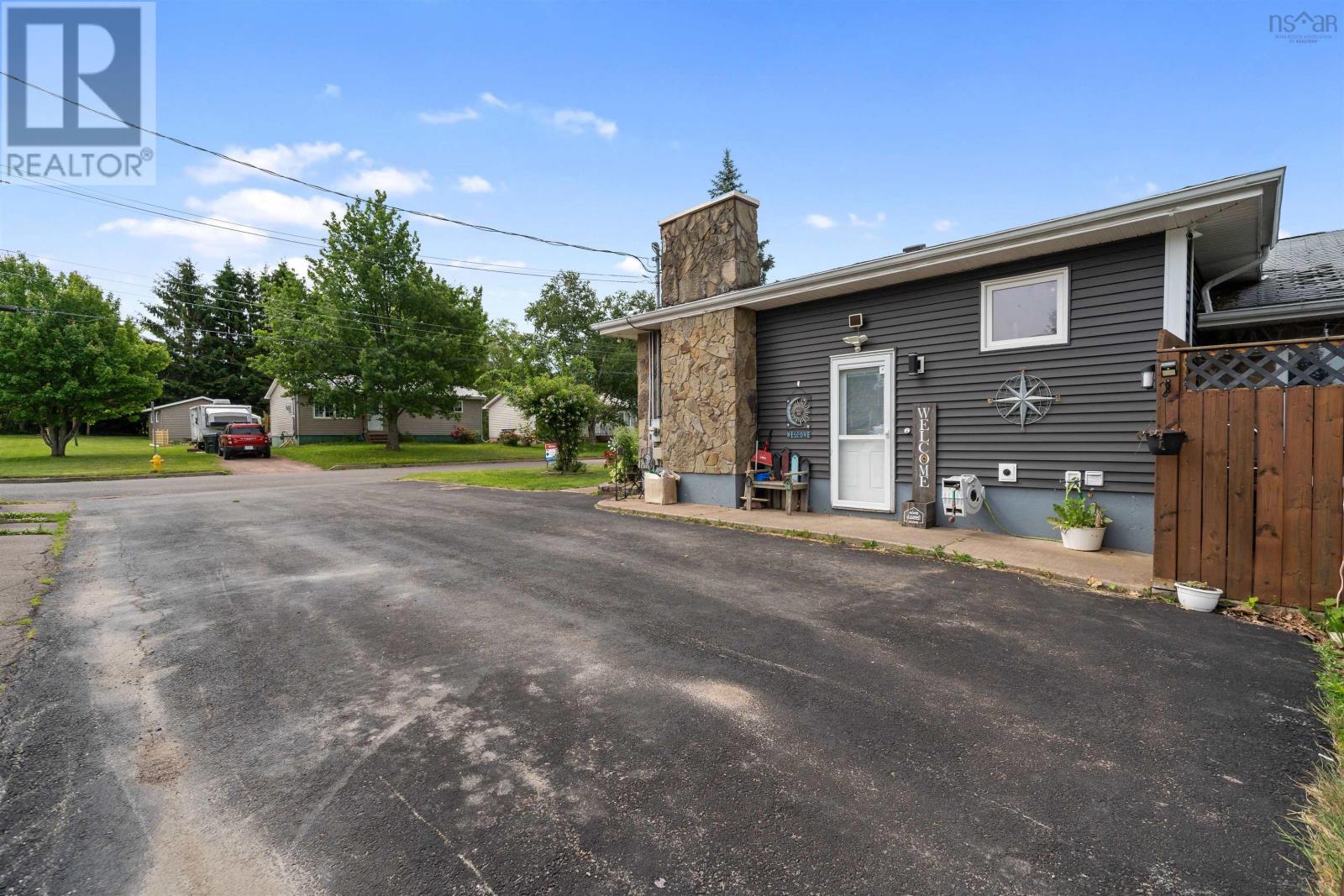 16 Rogers Avenue Property Photo 6