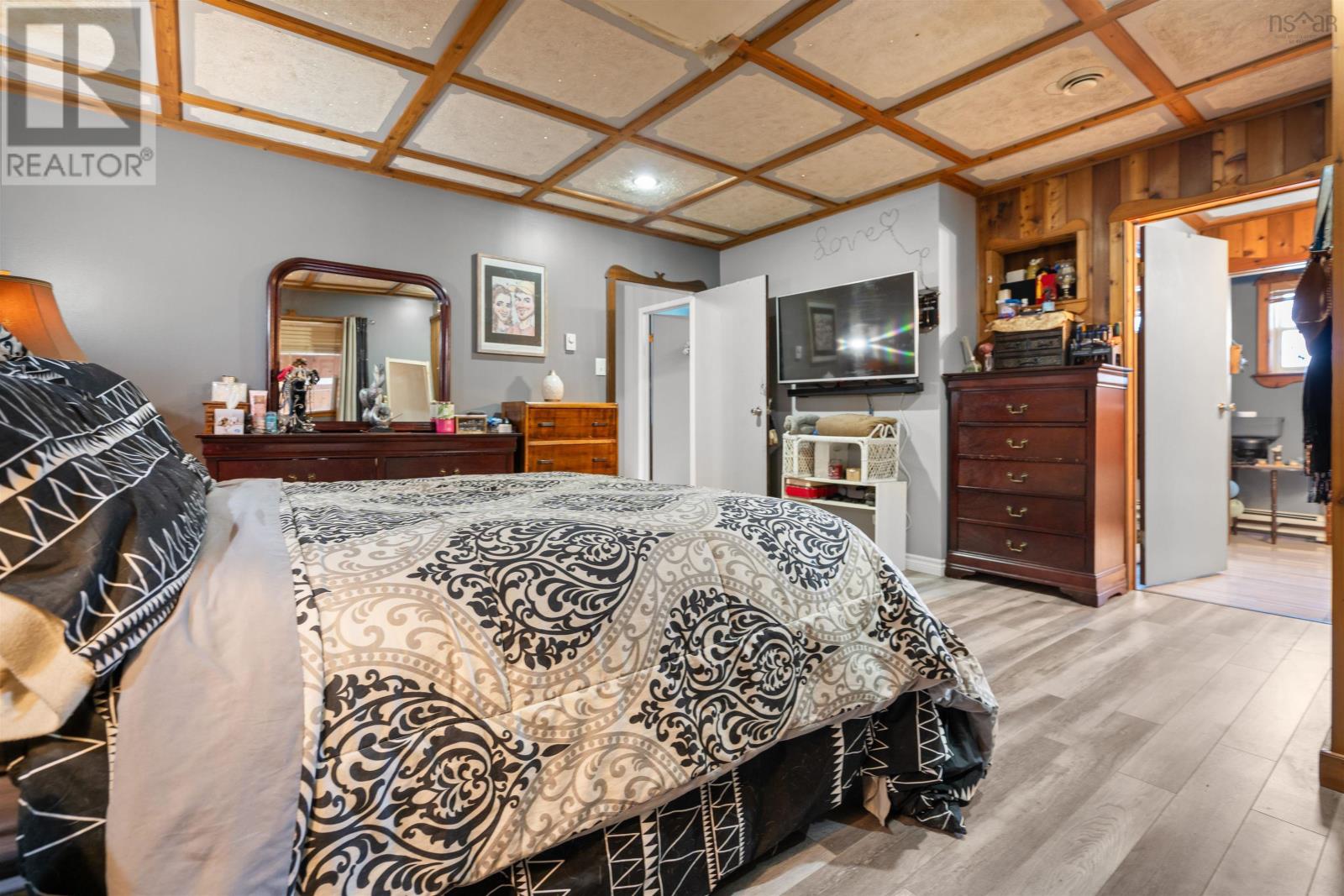 16 Rogers Avenue Property Photo 37