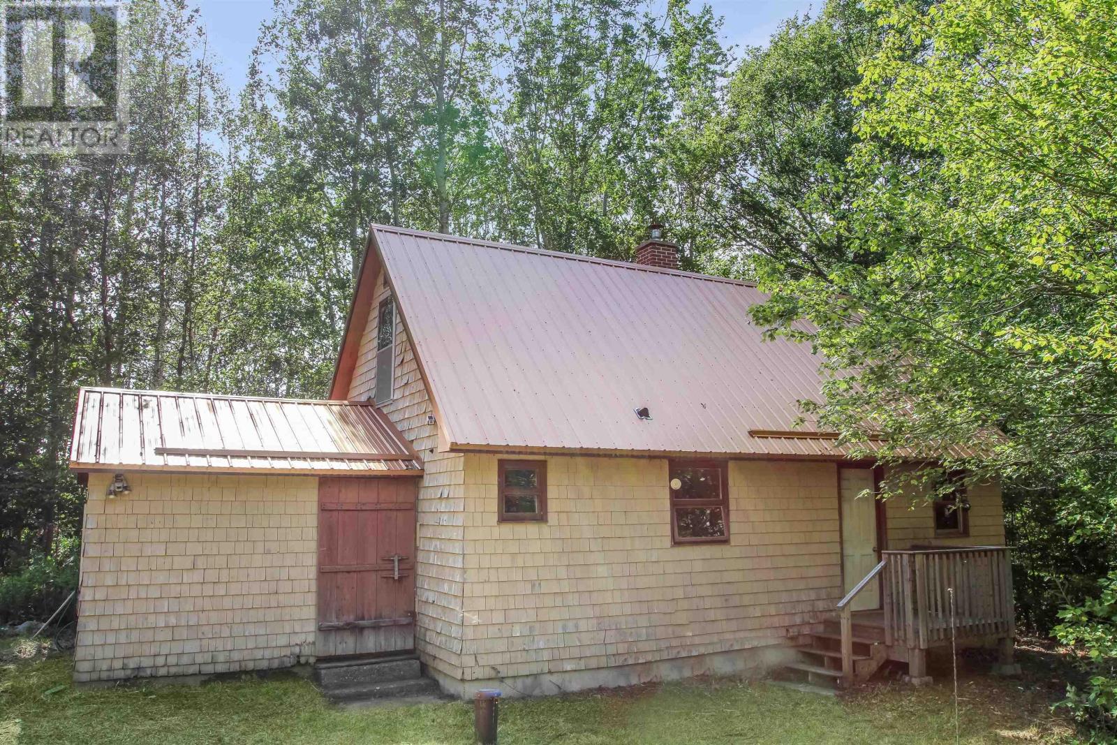 2113 Fire Lane Property Photo 2