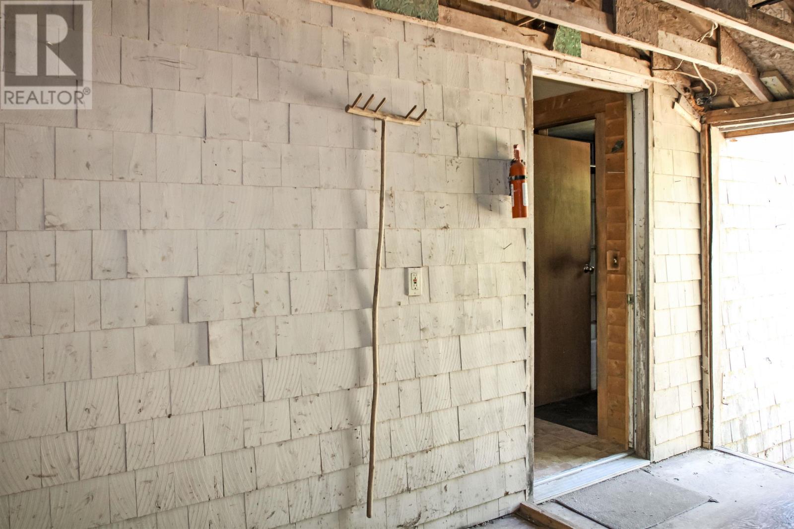 2113 Fire Lane Property Photo 4