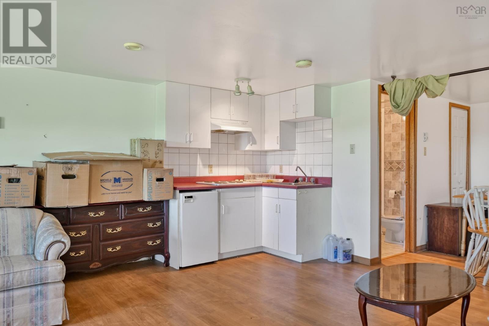 5877 West Bay Road Property Photo 29