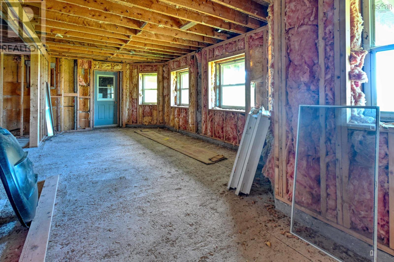 5877 West Bay Road Property Photo 37