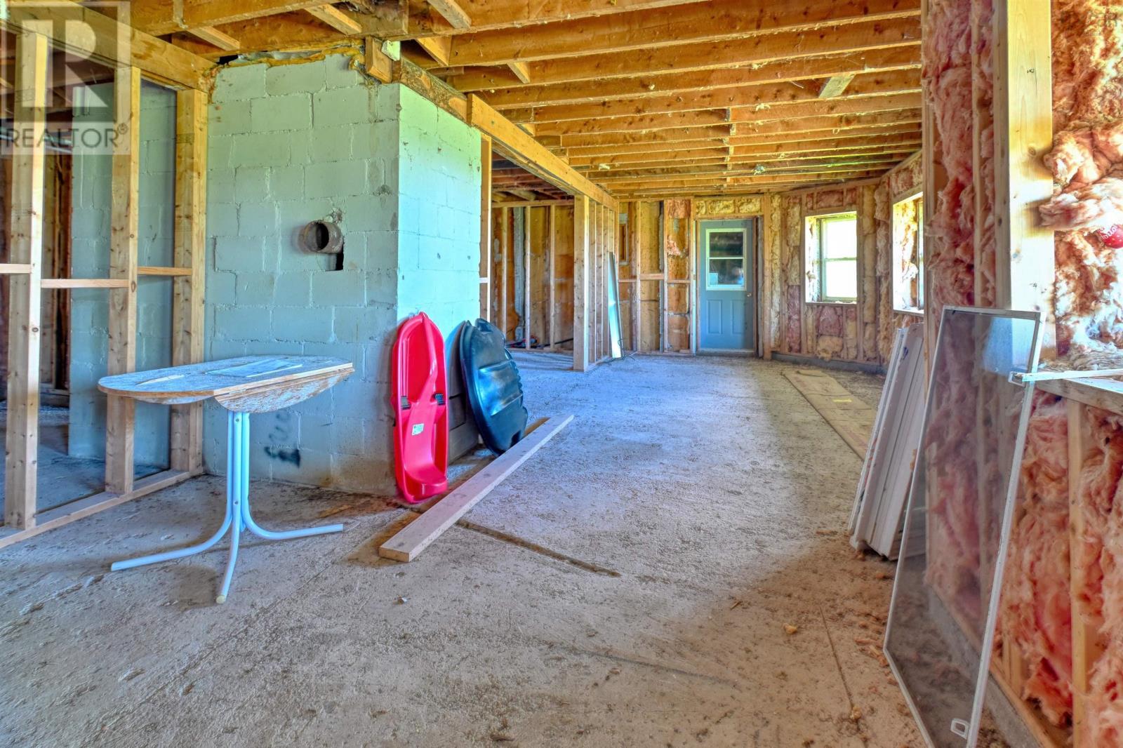 5877 West Bay Road Property Photo 40