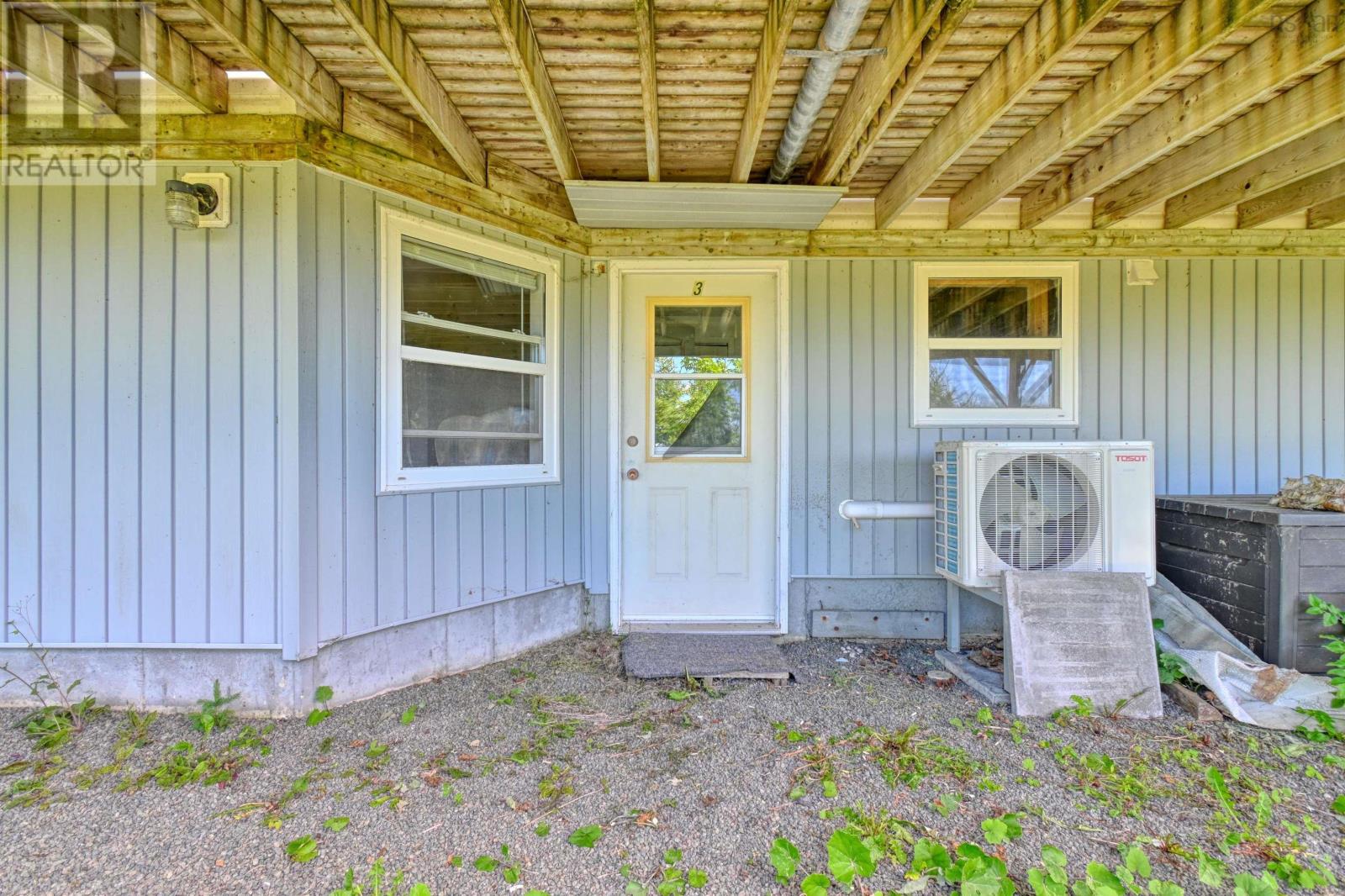 5877 West Bay Road Property Photo 42