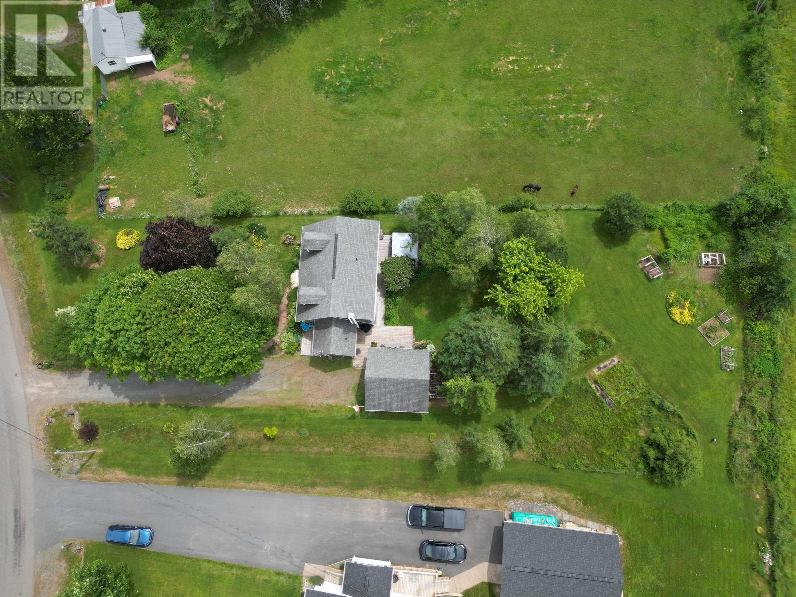 21 Croweland Drive Property Photo 49